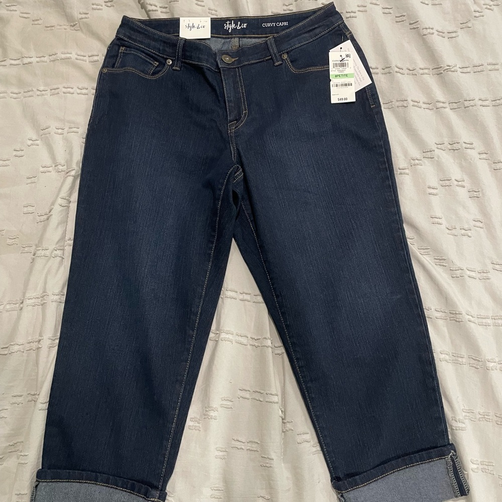 Style & Co Women's Dark Blue Curvy Capri Jeans 8P